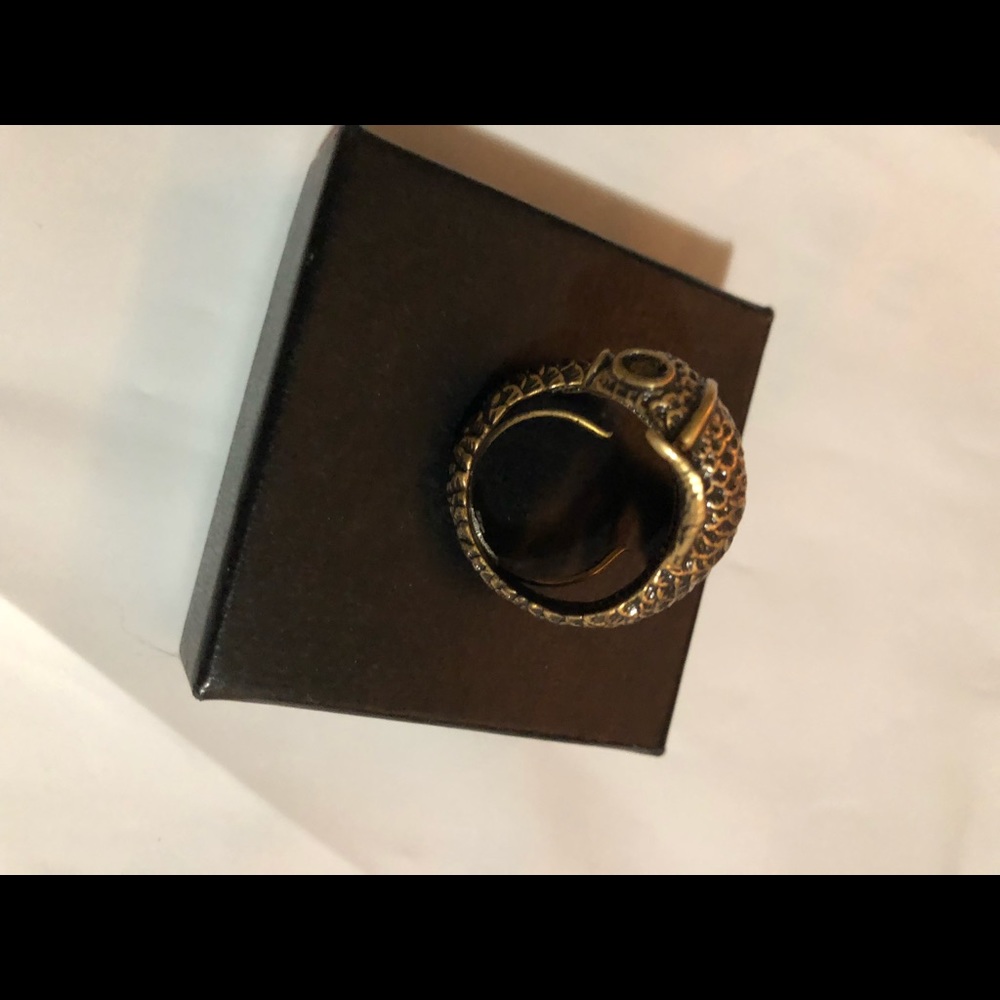 Coy fish ring